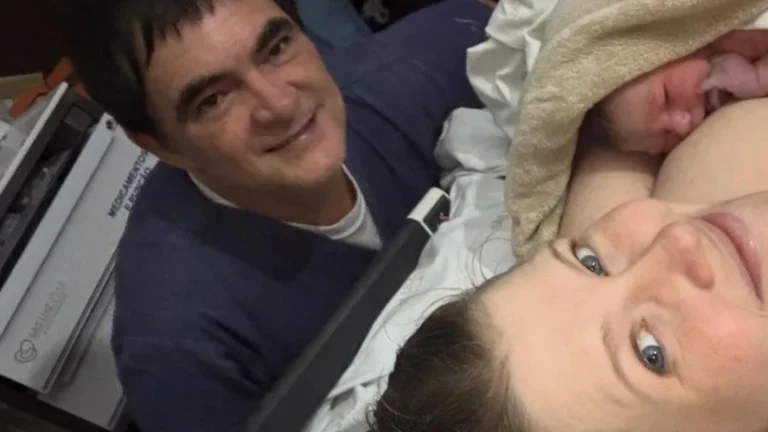Aos 59 anos, Samuel Rosa celebra chegada da 4ª filha; veja