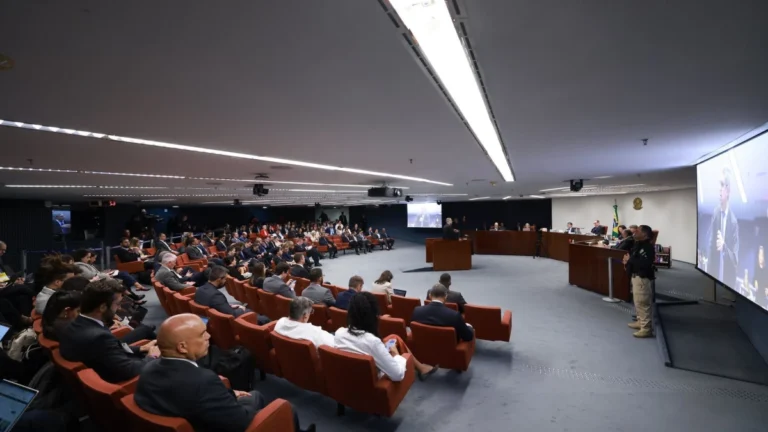 Análise: julgamento no STF expõe limites da fidelidade a Bolsonaro