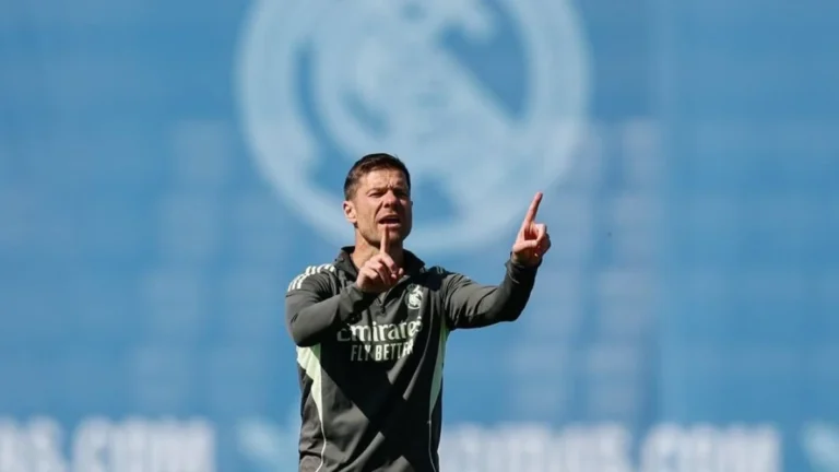 Xabi Alonso admite “derrota dolorosa e merecida” do Real Madrid em clássico