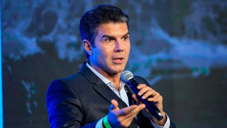 Helder Barbalho é favorito ao Senado pelo Pará, aponta Paraná Pesquisas