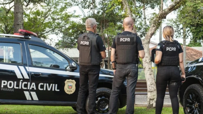 Stalking e ameaças: jovem que perseguia professora é presa no PR