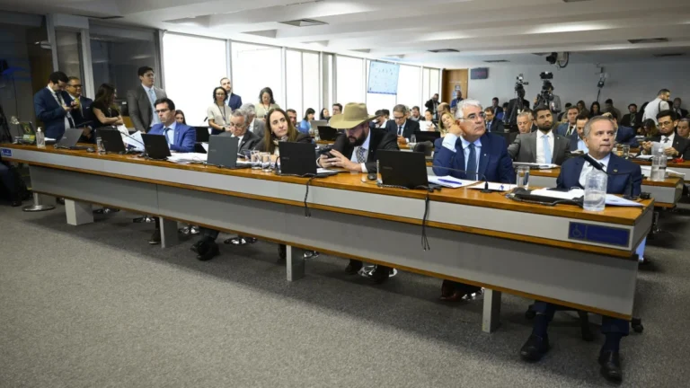 CPMI do INSS ouve empresário sócio de call centers e alvo de operação da PF