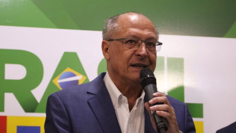 “Meta é desmatamento ilegal zero até 2030”, afirma Alckmin na Pré-COP