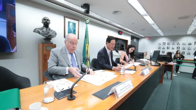 Vieira rejeita militarização e diz que movimentações no Caribe são “graves”