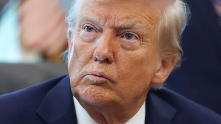 Trump: Faremos cortes permanentes, começando por programas de democratas