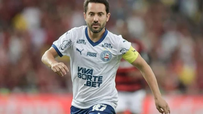 Everton Ribeiro revela câncer de tireoide e cirurgia: Vamos vencer essa batalha