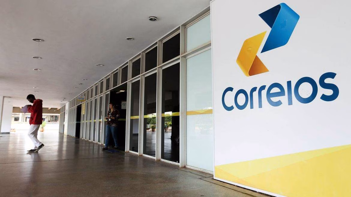 Análise: Oposição tenta frear negociações de empréstimo aos Correios