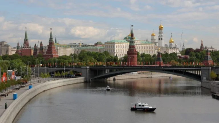 Rússia diz que condições para paz na Ucrânia não mudaram desde cúpula