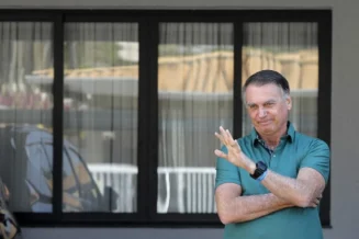 Trama golpista: Bolsonaro e outros réus vão cumprir a pena inteira na prisão? Entenda