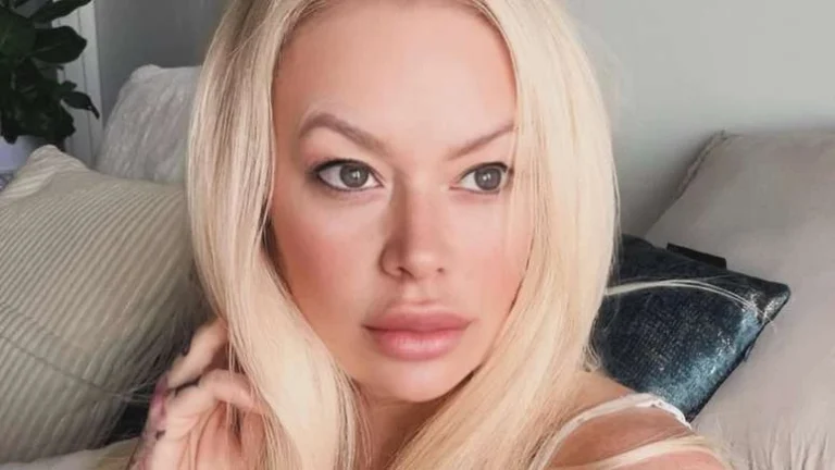 Ex-atriz de conteúdo adulto se converte ao cristianismo: Forte e orgulhosa