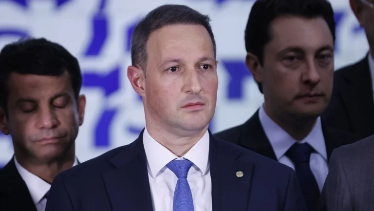 PT comemora “vitória” e PL rejeita nova versão de Derrite