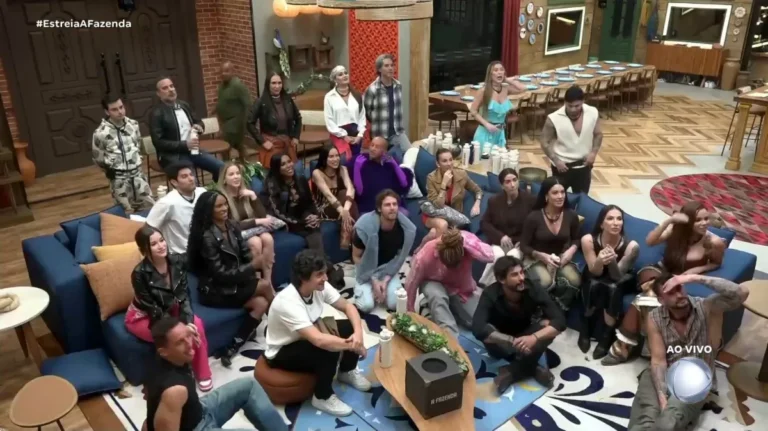 “A Fazenda 17” bate recorde de expulsões, com Creo Kellab e duas peoas