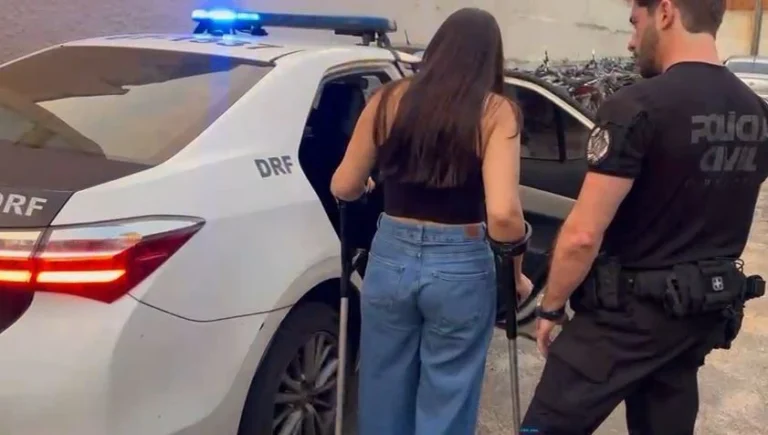 Gerente de banco é presa suspeita de aplicar golpes em idosos no RJ