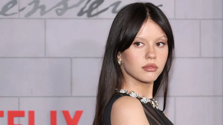 Fãs ficam surpresos com longo nome de Mia Goth; descubra qual