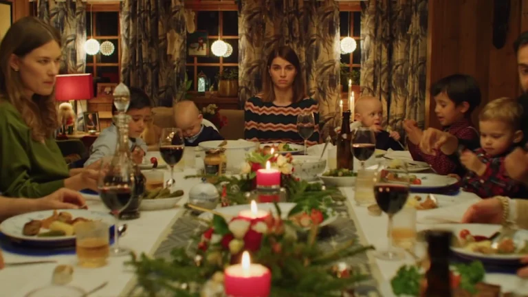 Confira 5 filmes e séries para entrar no clima natalino