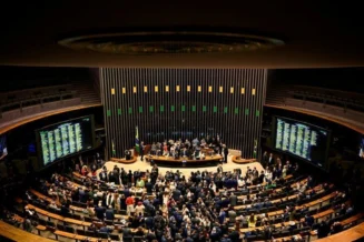 Câmara aprova projeto que proíbe a desapropriação de terras produtivas