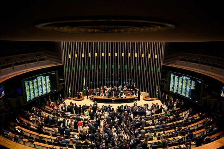 Câmara aprova projeto que proíbe a desapropriação de terras produtivas