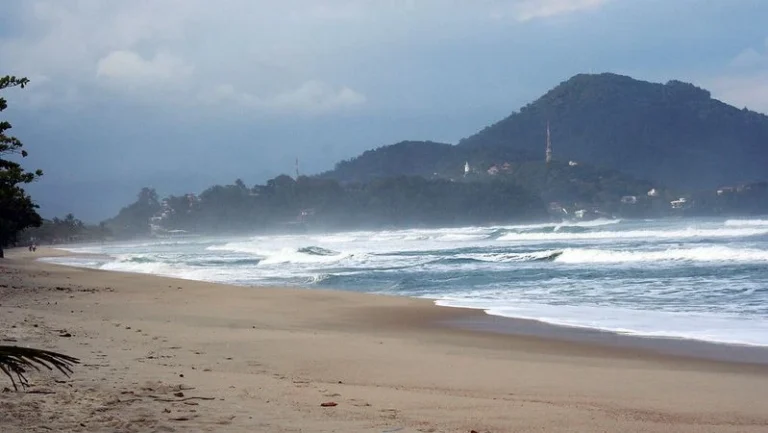Em um dia, 3 pessoas morrem por afogamento no litoral e na Grande SP