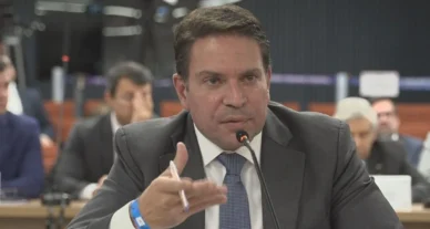 Ministério da Justiça recebe pedido do STF para extraditar Ramagem