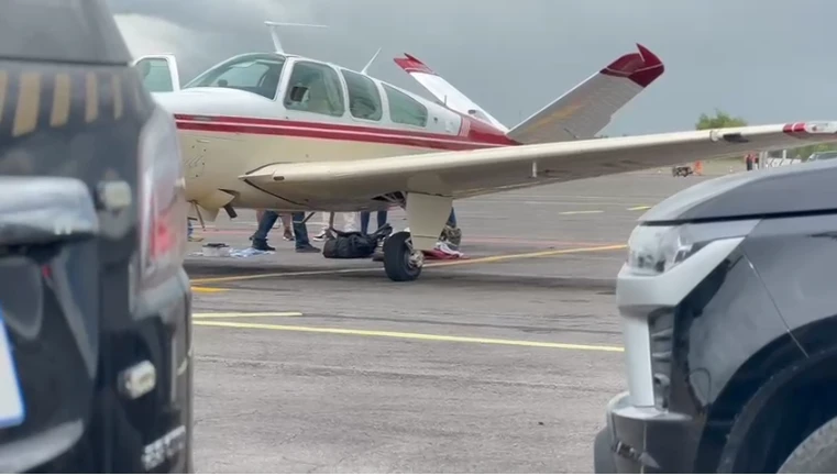 Avião com barras de ouro que valem milhões é apreendido em Boa Vista