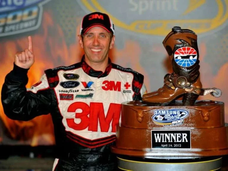 Greg Biffle, ex-piloto da NASCAR, morre em acidente de avião nos Estados Unidos