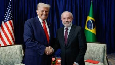 Taxação terminou irrelevante e eu e Trump viramos amigos, diz Lula