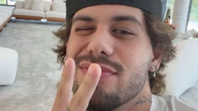 Após forte desabafo, Zé Felipe pira e muda visual