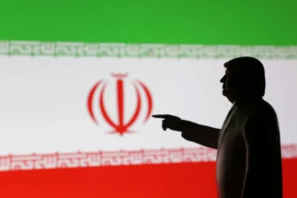 Trump deve encontrar autoridades para avaliar ações no Irã nesta terça (13)