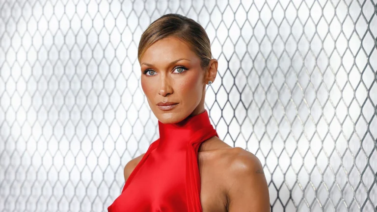 “Todo mundo foi muito acolhedor”, diz Bella Hadid sobre estreia como atriz