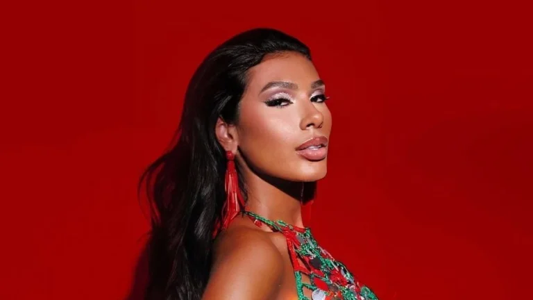 Pocah retorna ao posto de musa da Grande Rio: “Orgulho de ser Caxias”