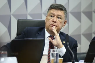 Viana diz que decisão do STF sobre Vorcaro 