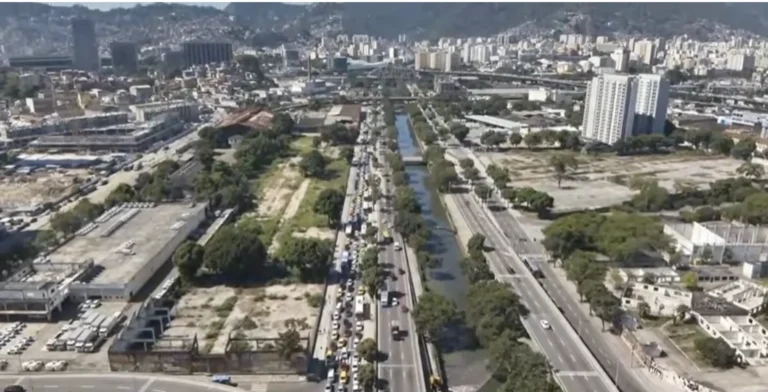 Aeroportos, rodoviária, hotéis e estradas do RJ registram alta no Carnaval