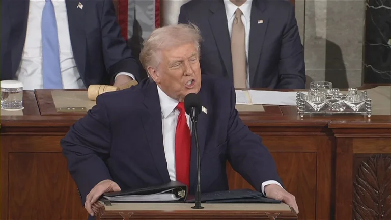 “Nós derrubamos o chefe de cartel mais importante do México”, diz Trump