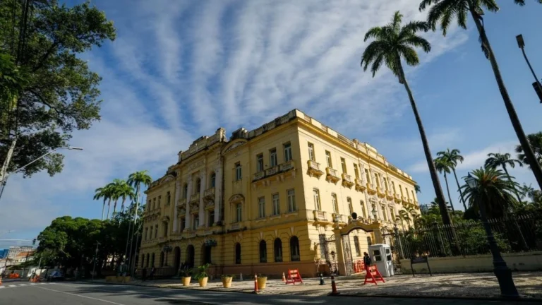 Recife terá semana chuvosa com chuvas leves e moderadas
