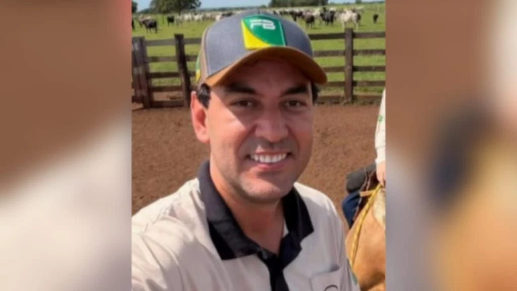 Um dia antes de matar filho, secretário postou família por IA: 