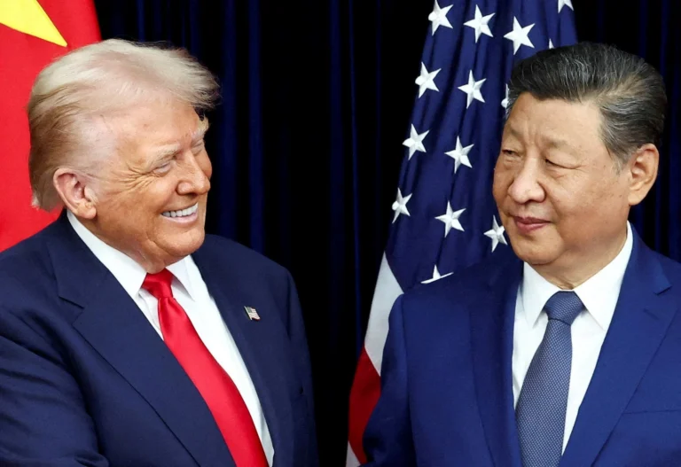 Trump discute Ucrânia, Irã, Taiwan e comércio com Xi Jinping