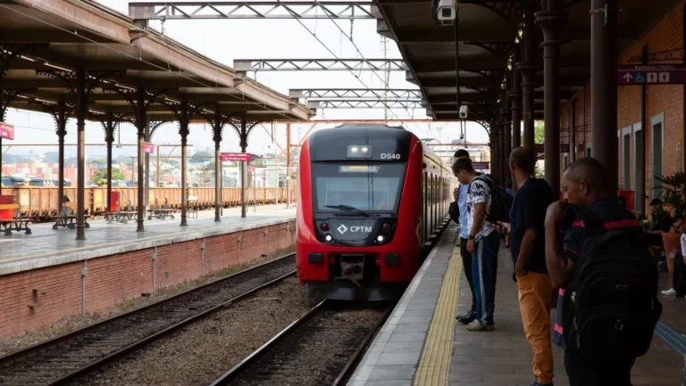 Veja com fica a operação do transporte público de SP neste Carnaval