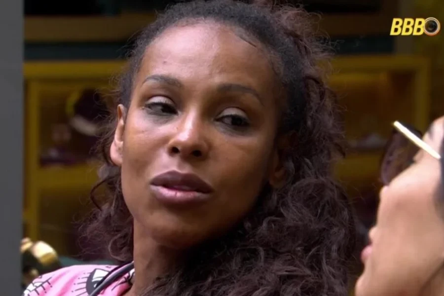 Globo toma decisão inesperada após expulsão de Sol Vega no BBB26