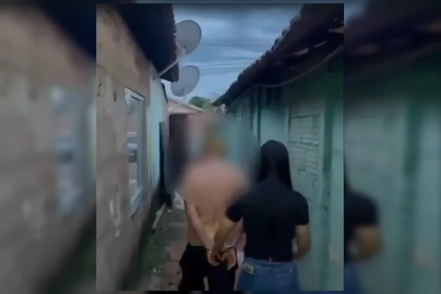 Homem ameaça cortar pescoço de ex-mulher após discussão e vai preso