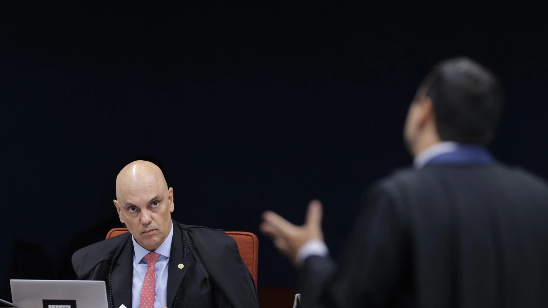 Moraes vota para condenar acusados de mandar matar Marielle e Anderson