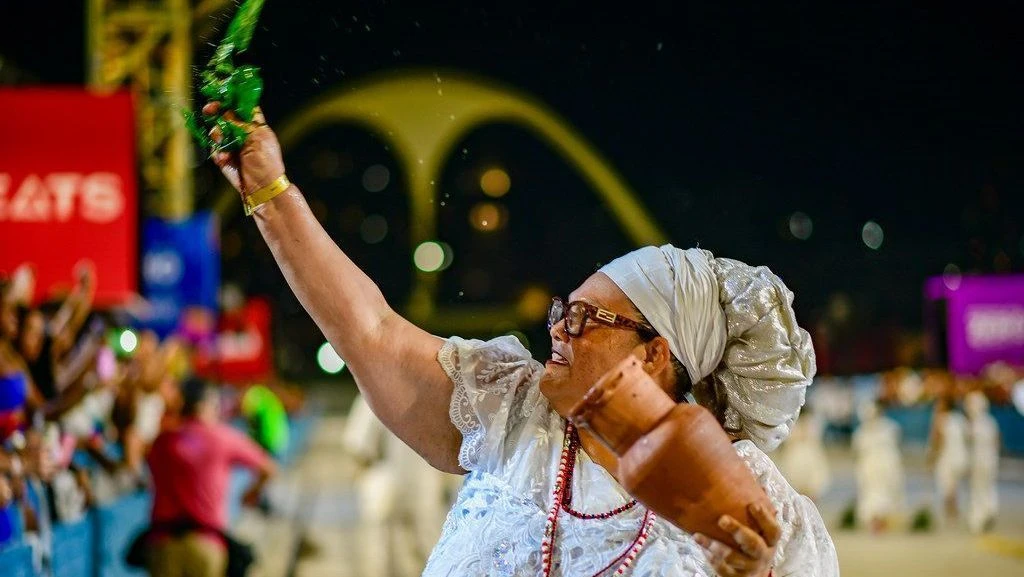 Sapucaí recebe lavagem e ensaios da Vila, Salgueiro, Tuiuti e Portela
