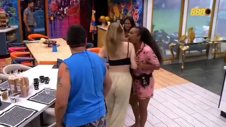 BBB26: Sol Vega é expulsa após agredir Ana Paula