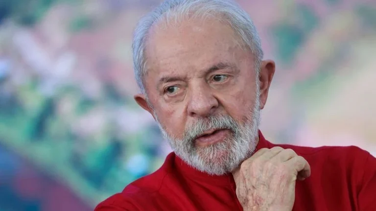 Em meio a críticas ao STF, Lula diz que Corte tem questões a melhorar