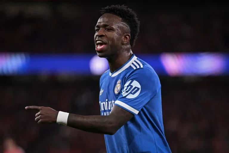 Irmão de jogador argentino posta foto de Vini Jr. em corpo de macaco