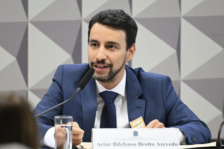 Na CPMI, CEO do C6 Consignado nega irregularidades e ação de “venda casada”