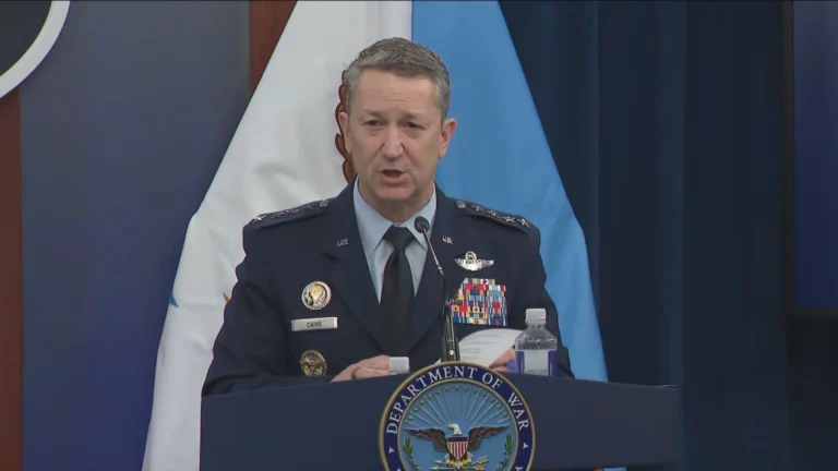 Lançamentos de mísseis do Irã caem 86%, diz general americano