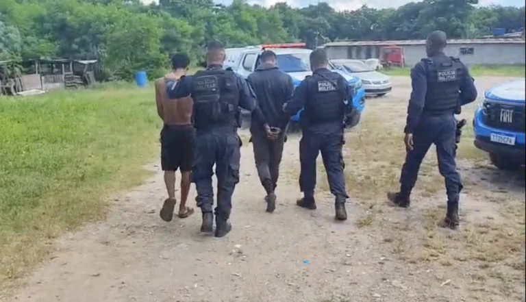 Operação da PM prende sete pessoas e fecha 17 escolas na Cidade de Deus