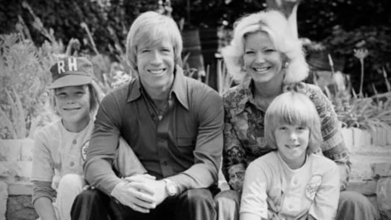 Ex-esposa e mãe dos filhos de Chuck Norris faleceu meses antes do ator