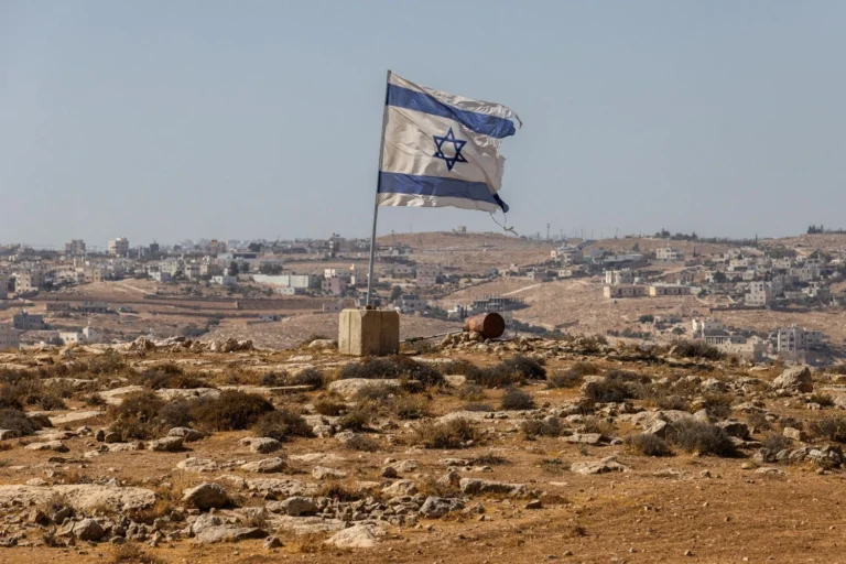 Israel ordena que assentamentos no sul do Líbano sejam esvaziados