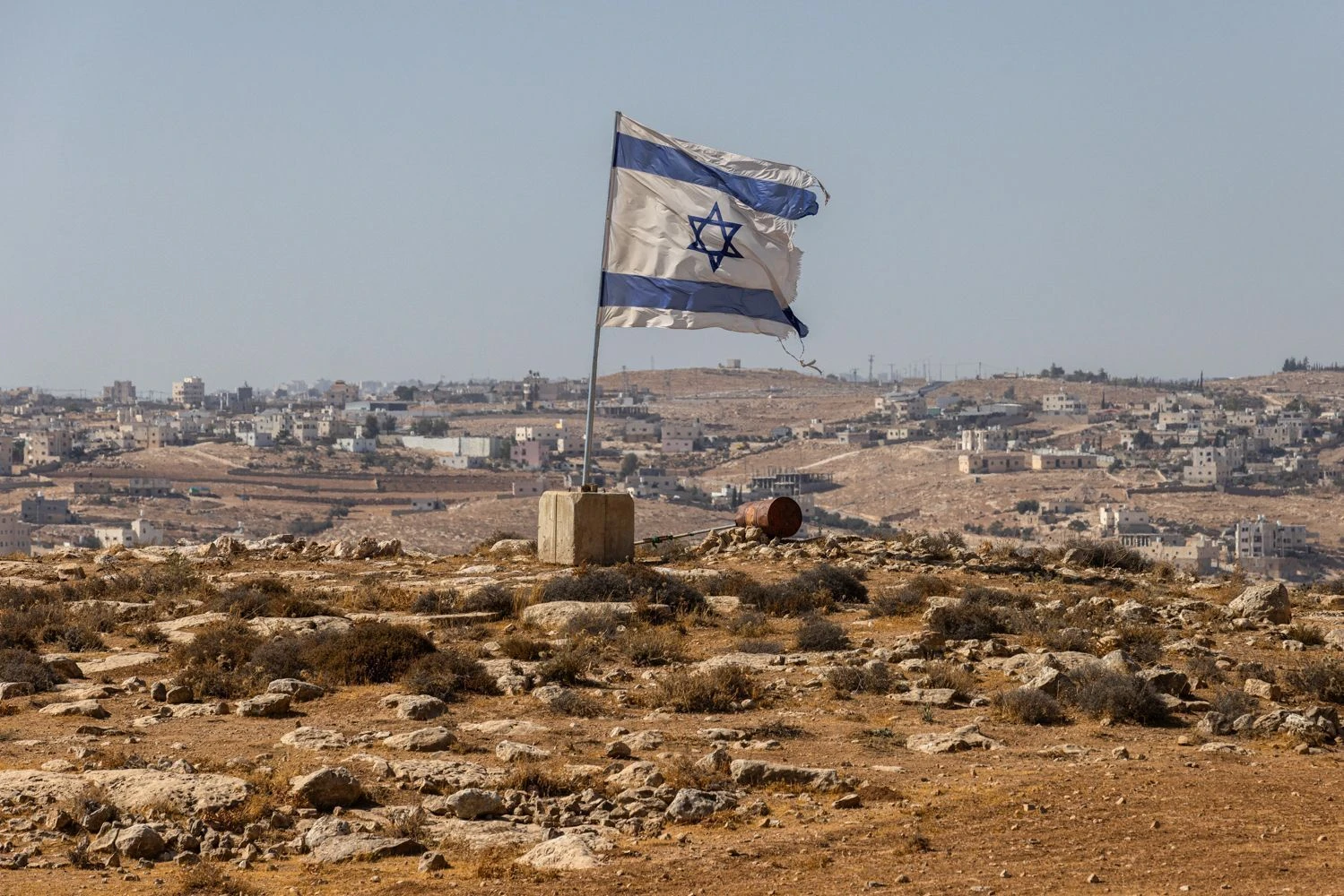 Israel ordena que assentamentos no sul do Líbano sejam esvaziados